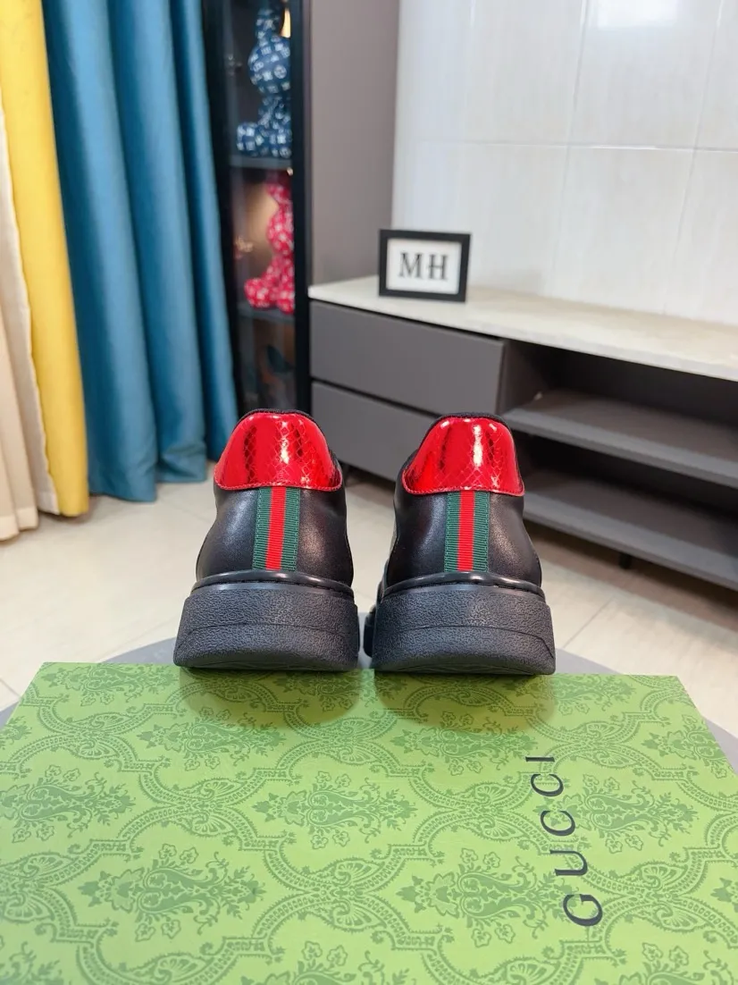Men's shoes 💰420🌹🌹GUCCI [Gucci] New high-top men's shoes, a high-end brand, the latest fashionable casual men's shoes, trendy and versatile, relaxed and sporty style, uppers imported from Italy, first-layer cowhide, genuine leather lining, and ultra-fine workmanship. Original personalized fashionable rubber wear-resistant outsole, light and comfortable on the foot, size 38-44